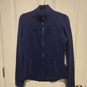 Lululemon Hero Blue Define. EUC. Size 10.
